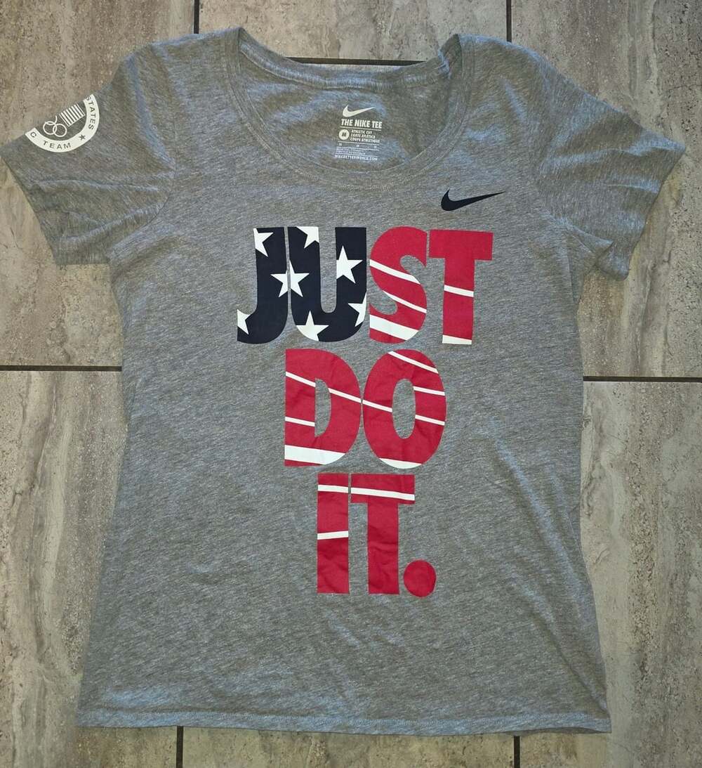 Nike US Olympic Team Just Do It T-Shirt Womens Size M Gray USA Flag